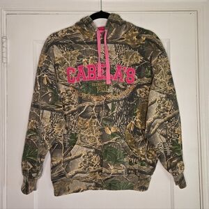 Cabela's Camo Sweatshirt w/ Pink Embroidery - Women's Medium
